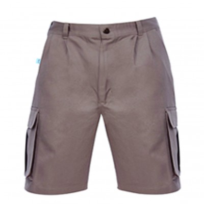 BERMUDA CON BOLSILLO CARGO PLAQUÉ